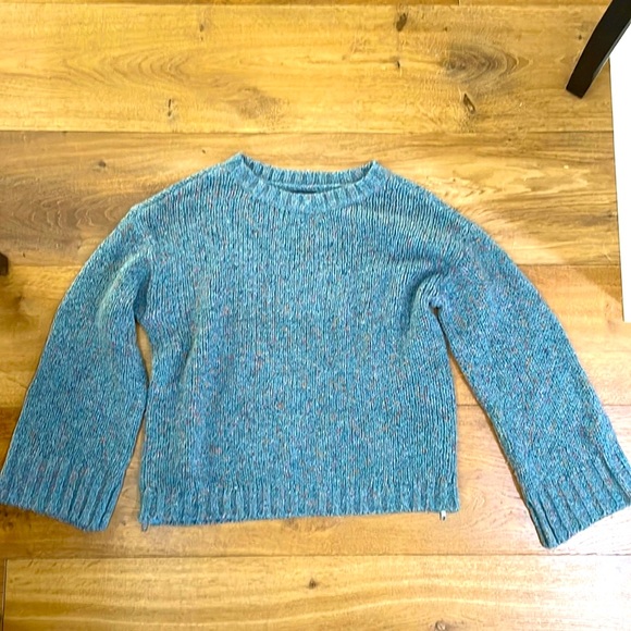 American Eagle Outfitters Sweaters - American Eagle Soft Blue multi Sweater with loose zipper sides, loose sleeve